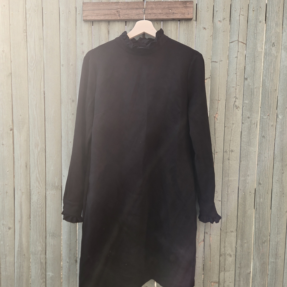Another Label Black Ruffle Neck Long Sleeve Shift Dress Women’s Medium